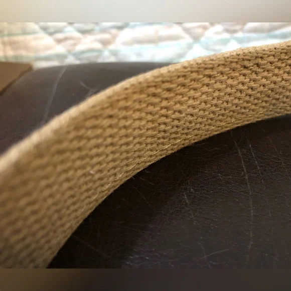 Men’s Fish Belt measurement is 45”inches laid flat n measured - Picture 2 of 13